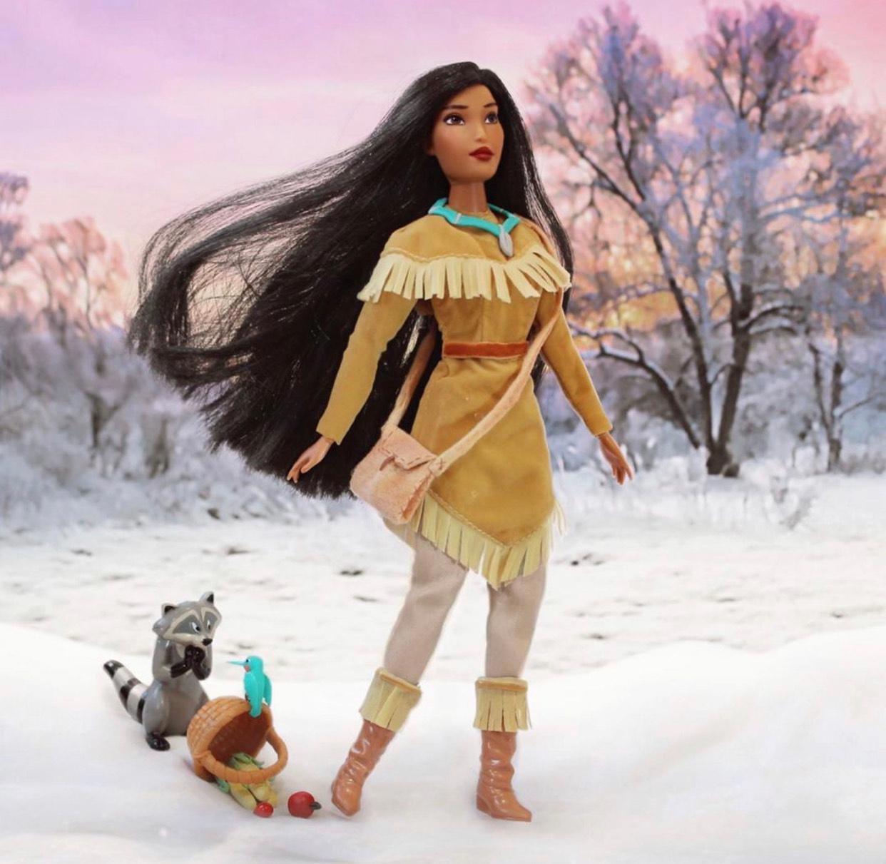 迪士尼公主化身“芭比娃娃”，粉丝自制太逼真，可惜有钱都买不到