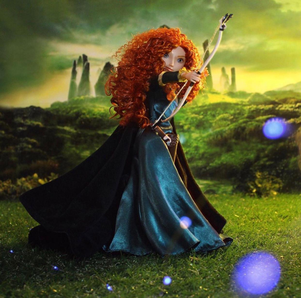 迪士尼公主化身“芭比娃娃”，粉丝自制太逼真，可惜有钱都买不到