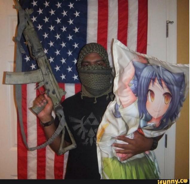 动漫美少女抱枕，究竟毁了多少宅男的人生？