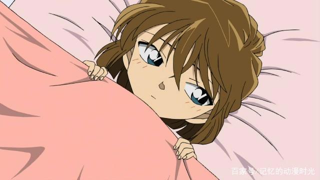 柯南：小哀丢失偶像挂件秒变豆豆眼，确认过眼神，你也妥妥这表情