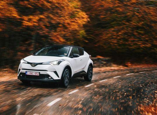 《头号玩家》里的高达，却让我想到了丰田C-HR和奕泽