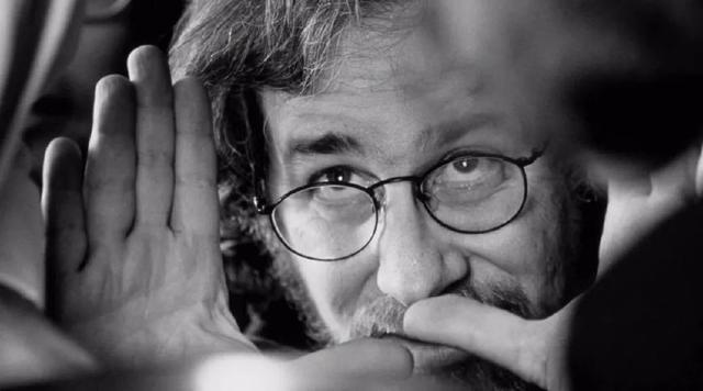 这部电影可以组团打怪、攒金币升级、把妹、滚床单，简直爽翻了！