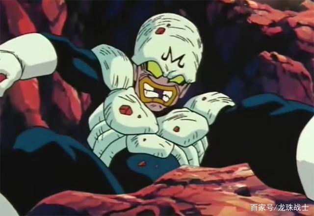 龙珠超漫画第51话：贝吉塔开始新的修炼，魔罗的能量持续增加