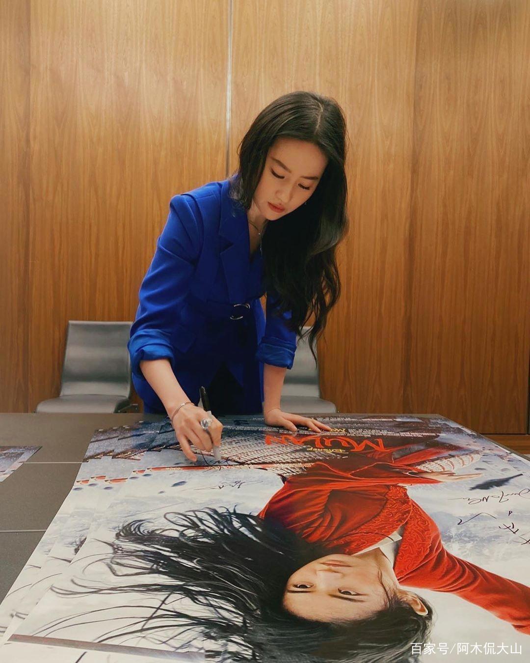 《花木兰》世界首映礼，电影未播先火好评如潮？