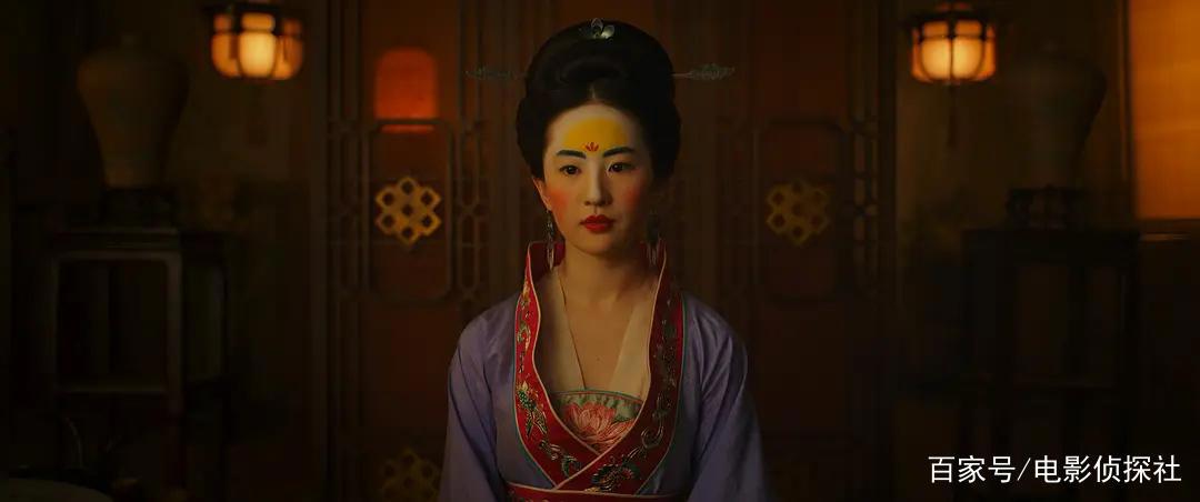 《花木兰》耗资14亿，评分跌至4.9，四大槽点劝退观众