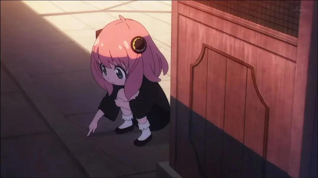 节奏神速，将反差萌运用到极致，《间谍过家家》“出生即爆火”