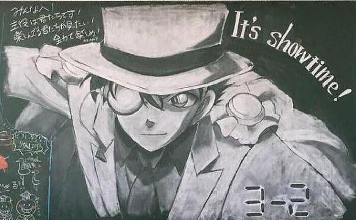 妹纸在黑板上画上“冰雪女王”，下一秒被擦掉，网友：完了！