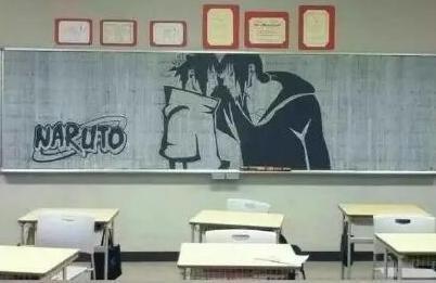 妹纸在黑板上画上“冰雪女王”，下一秒被擦掉，网友：完了！