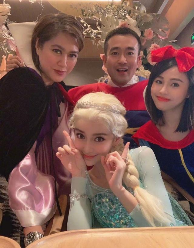 angelababy在巴黎cos冰雪女王为自己庆生，宴会现场宛如童话世界