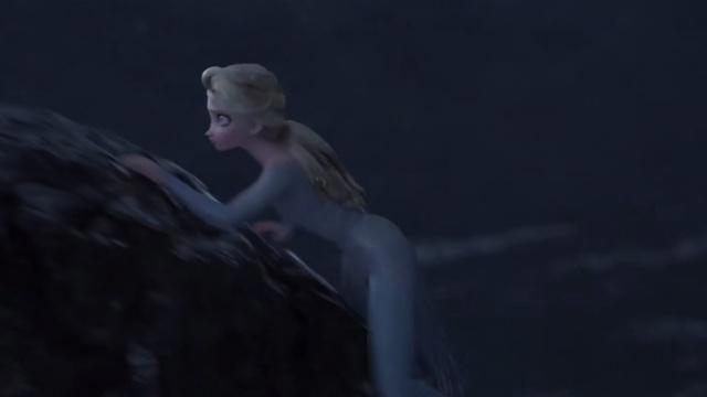 隐藏在《冰雪奇缘2》预告中的巧合，艾莎和小美人鱼进行世纪交谈