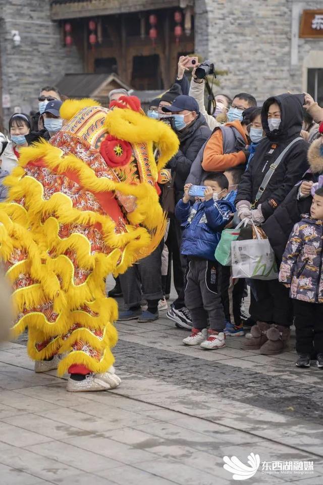 春节，一定要到东西湖这里玩噢！