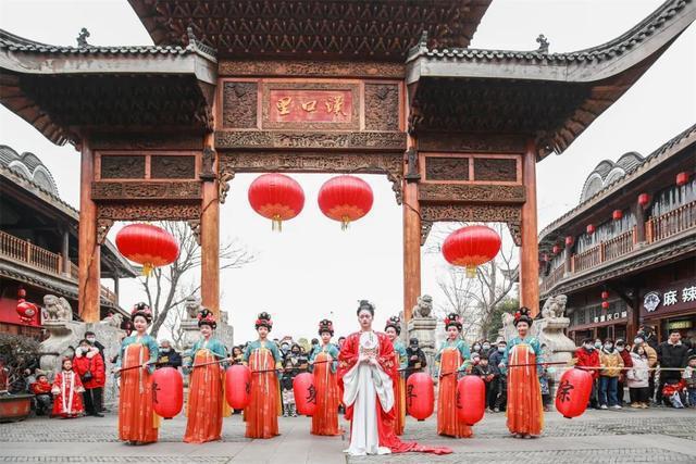 第6次登上央视新闻，新春人潮汹涌年味浓