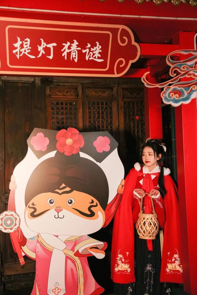 虎年新皮肤“亮”了，超萌“博”虎穿越奇遇