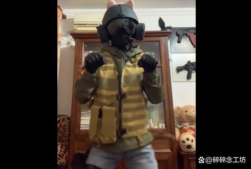 拜托了，戴上猫耳吧！“悲伤猫猫舞”是如何火遍全球的？