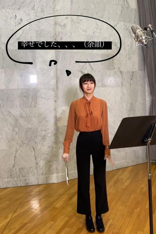 51岁工藤静香漫画T配板鞋太少女，被误认木村心美，母女身材一样