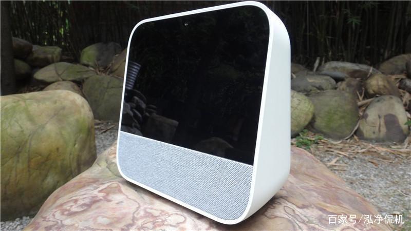 天猫精灵CC带屏智能音箱我家未来的管家