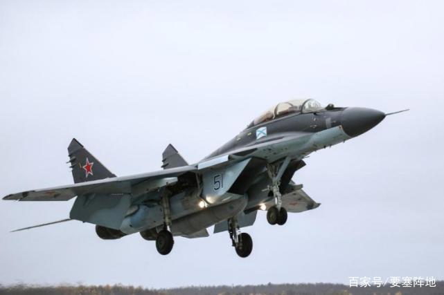 俄官员“穷”到什么境界？将国内战机当废品卖，一架只赚35块