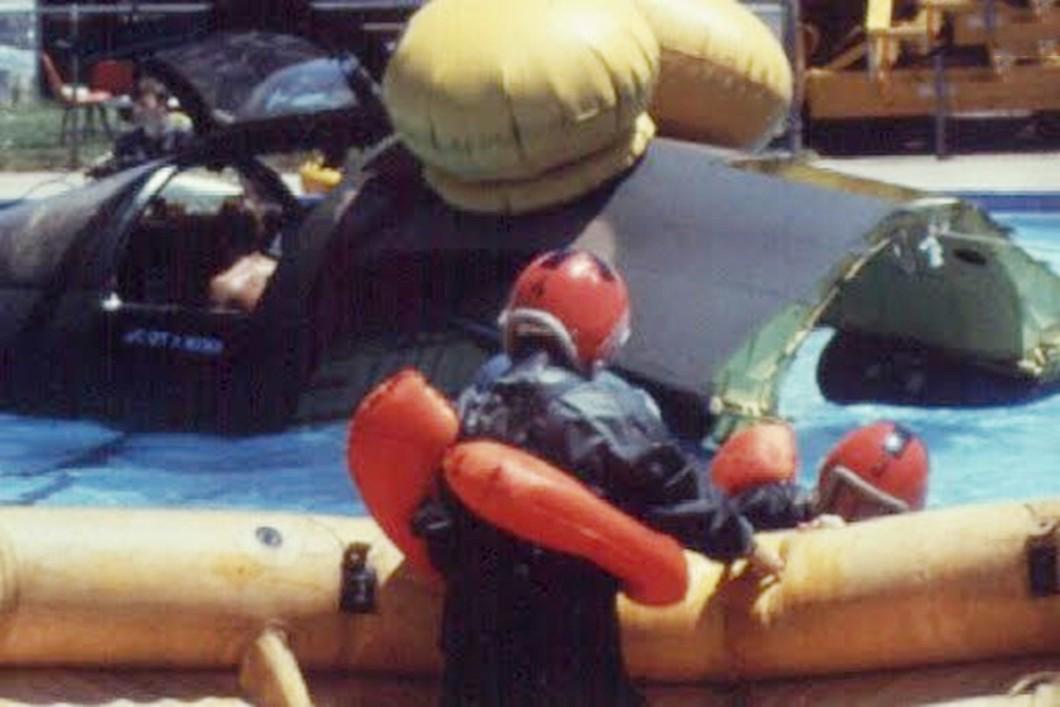 聊聊F-111：战斗机修炼的最高境界，是成为战略轰炸机