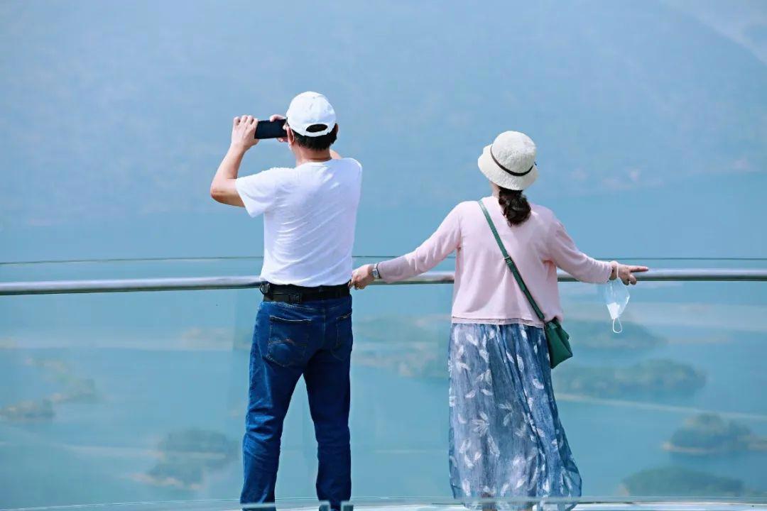 藏不住了！这个湖北境内不输“海滨小城”的小众打卡地，火了！