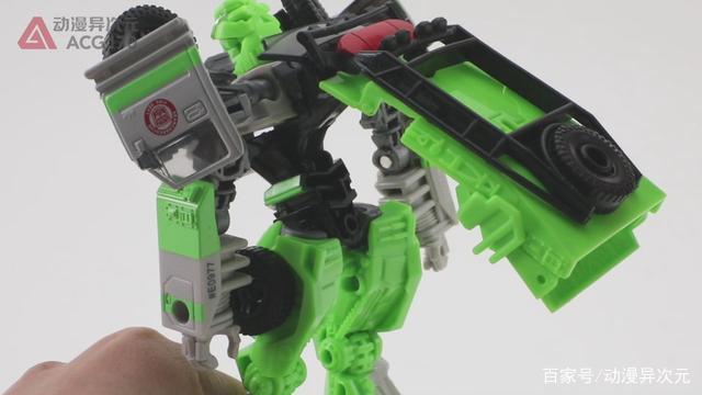 汽车人中的优秀医师变形金刚经典电影：月黑之时救护车图文评测