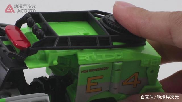 汽车人中的优秀医师变形金刚经典电影：月黑之时救护车图文评测