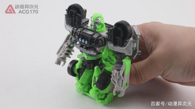 汽车人中的优秀医师变形金刚经典电影：月黑之时救护车图文评测