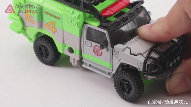 汽车人中的优秀医师变形金刚经典电影：月黑之时救护车图文评测