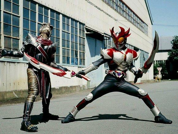 假面骑士：官方再度引进两部假面骑士，亚极陀和甲斗终于要来了！