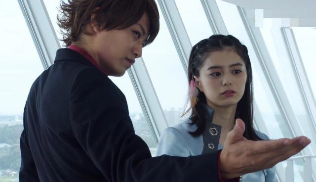 假面骑士decade首次变身成ghost，抢时王饭碗，教盖茨重新做人！