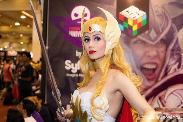 果然！模仿非凡的公主希瑞，还是外国妹子更养眼