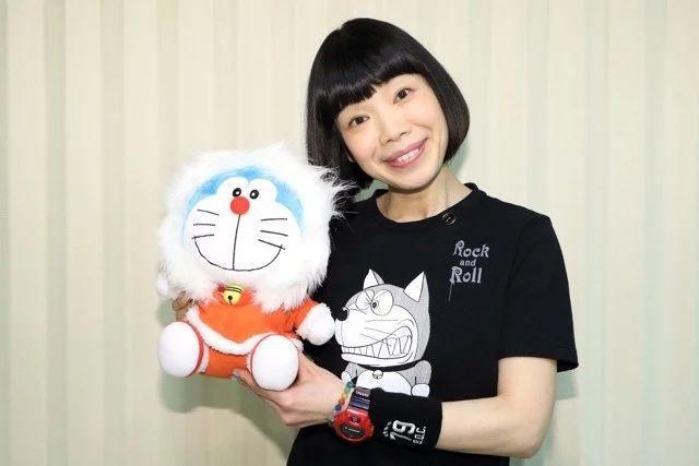 当全世界催你长大的时候，你还会去看这只蓝胖子吗？