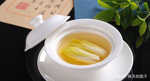 一棵大白菜，为何滋养了一个民族的胃口和精神？