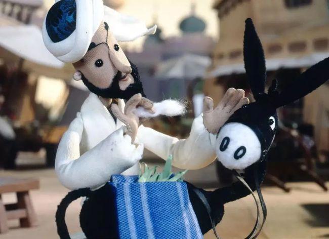 ”阿凡提之父“去世，官媒发文沉痛哀悼，作品家喻户晓