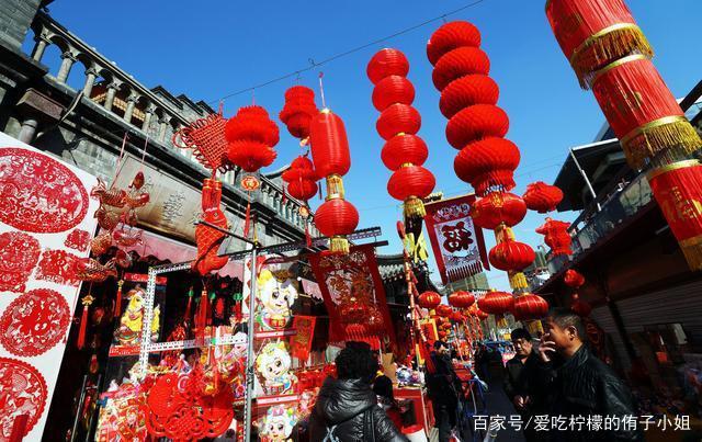 以《中国唱诗班》为例，浅析传统文化的传承与自我救赎