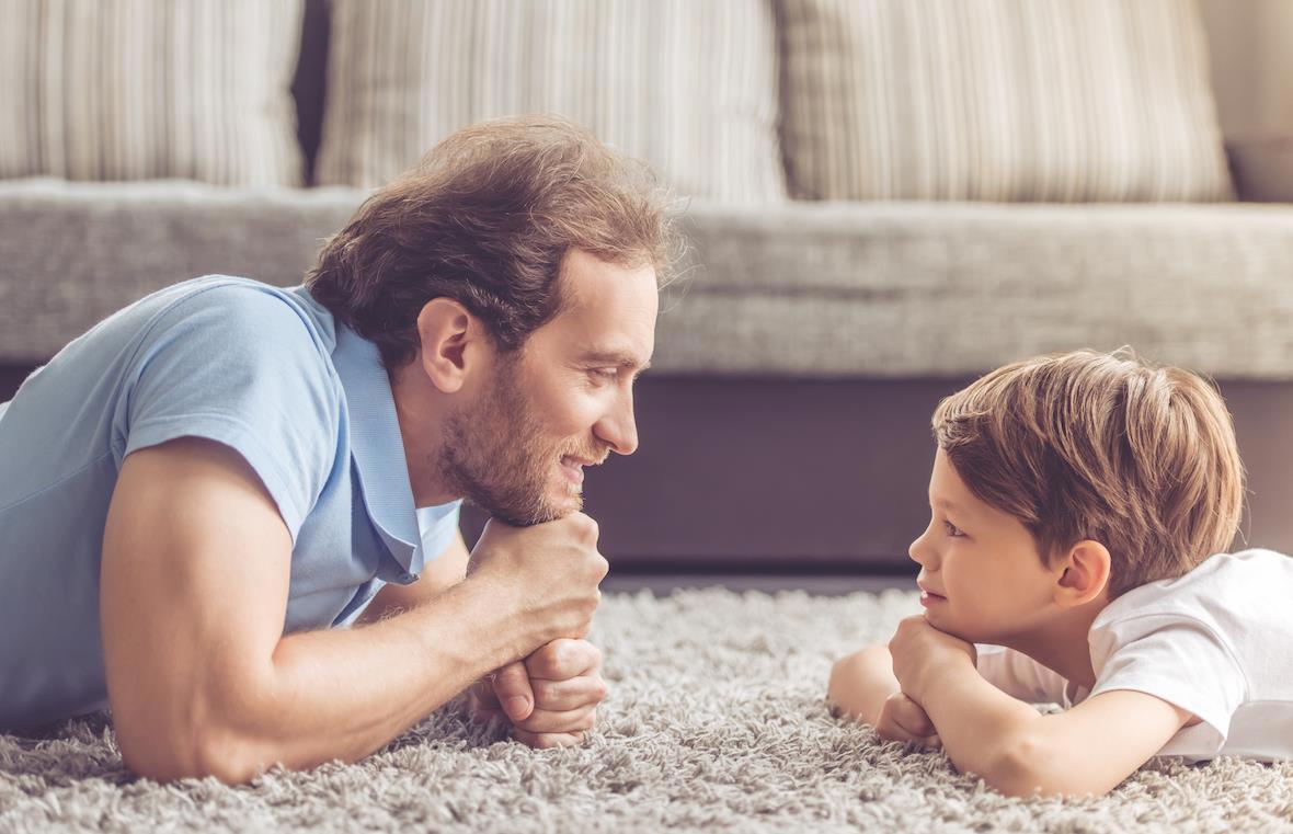 “骄傲”会蒙蔽双眼，从而忽视了自身的不足，谦虚才能不断进步