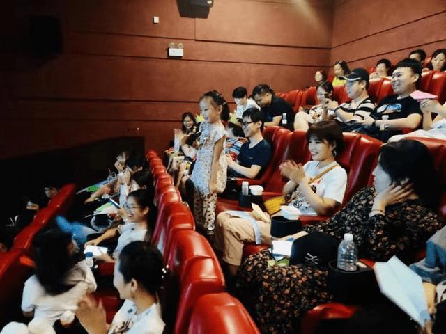 《冰雪女王4:魔镜世界》点映口碑创系列最佳，获赞暑期最惊喜动画