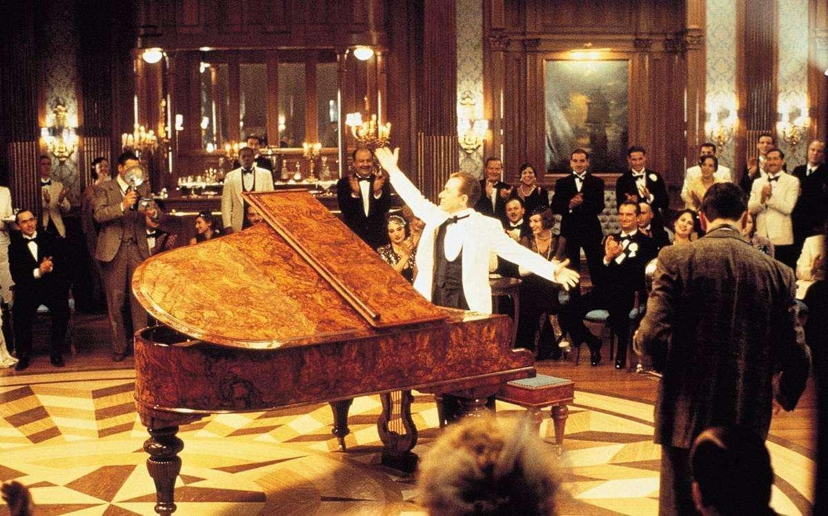 当虚构的天才遇上现实的天才，谁能更胜一筹呢？