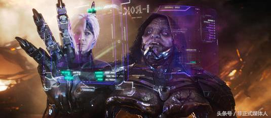 《头号玩家》把一部电影，玩成了动漫与游戏的串烧观众找彩蛋游戏