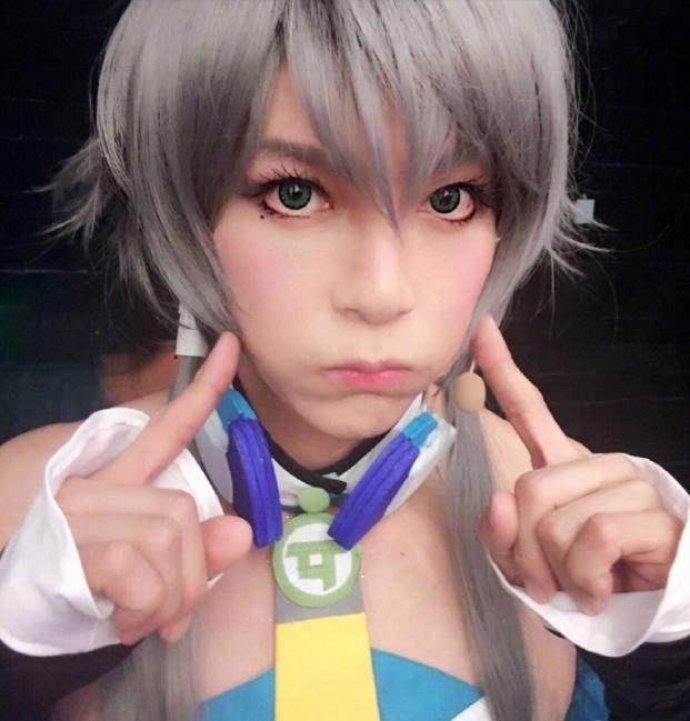 雌雄莫辨的动漫女神cos，唯一的一位小姐姐你猜的出是谁吗？