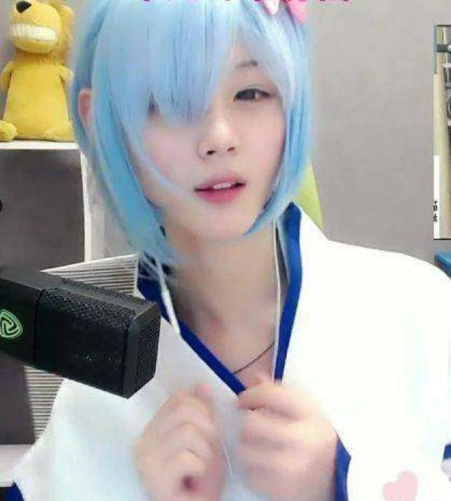 雌雄莫辨的动漫女神cos，唯一的一位小姐姐你猜的出是谁吗？