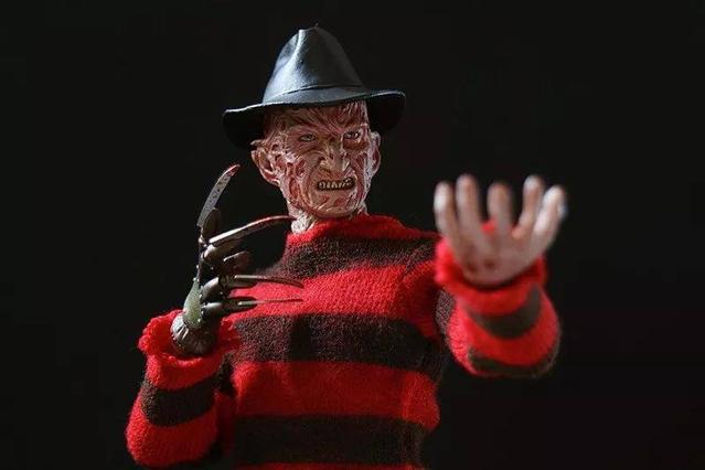 《头号玩家》里上百个的游戏梗和电影梗，都看懂了没？