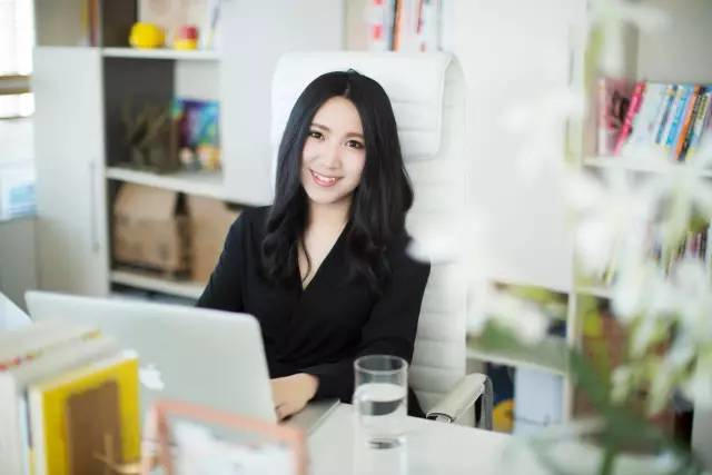 这个广外毕业的90后潮汕女孩，放弃高收入重新创业，2年创造15亿漫画巨舰