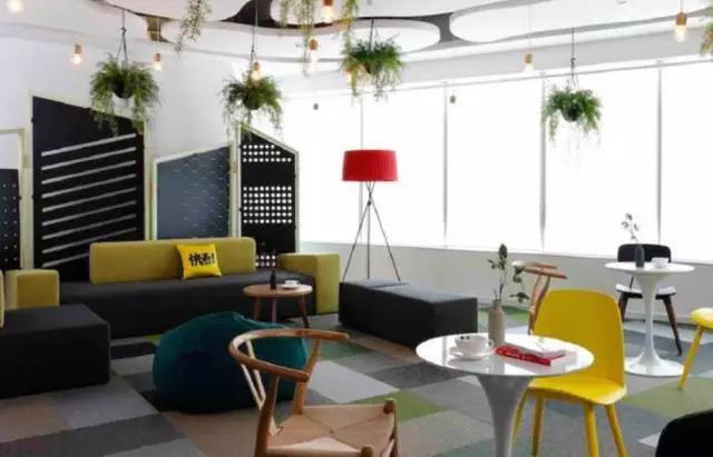 90后陈安妮，放弃高收入重新创业，2年创造15亿漫画巨舰