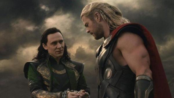 这边刚传出抖森不要演洛基？漫威官方强势回应，那边星爵就求婚了