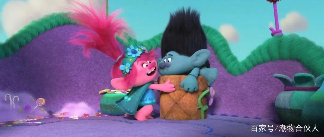 《魔发精灵2》影院“蹦迪”特调：三分之一Techno勾兑流行摇滚