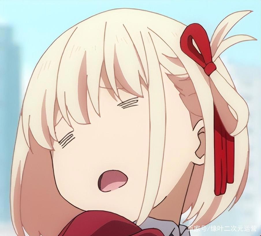 7月新番《LycorisRecoil》千束神走位，近距离机枪扫射都打不中