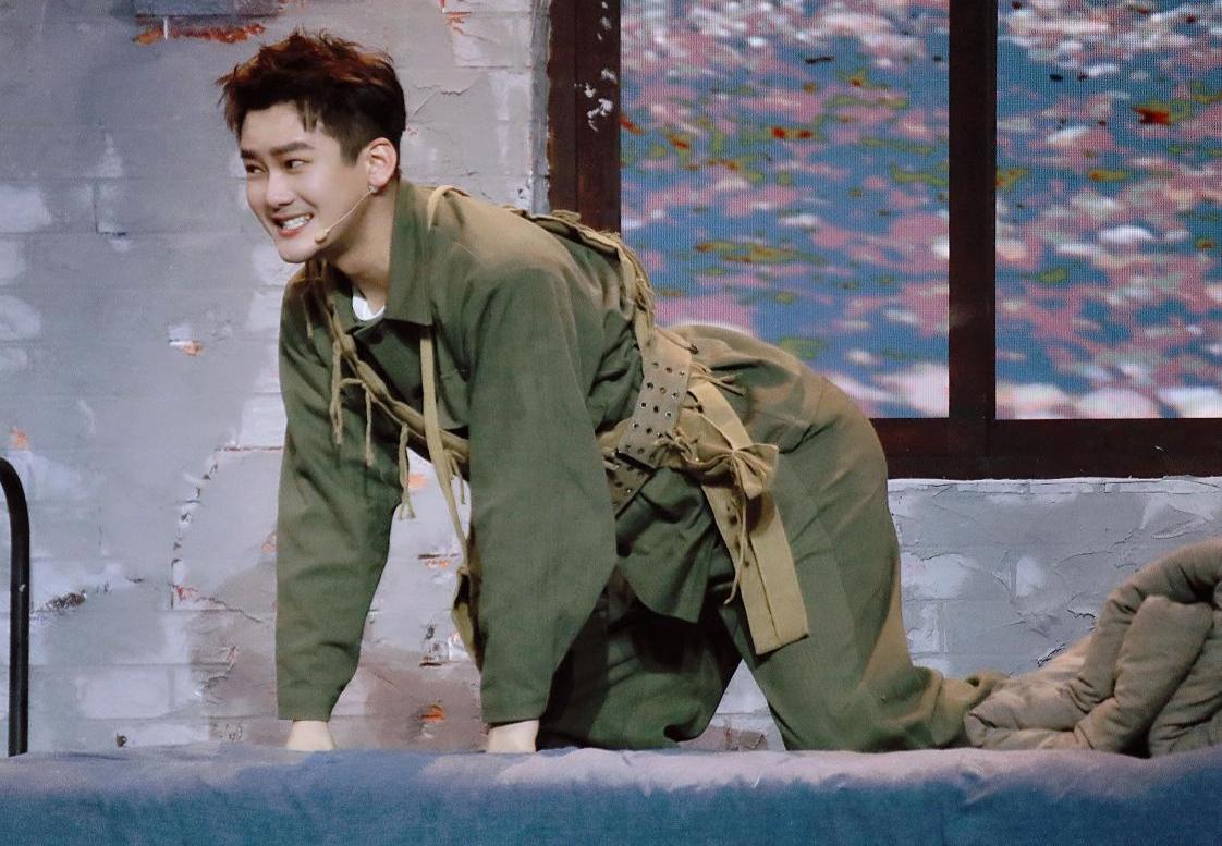 《燃烧吧！废柴》熊梓淇转型做喜剧人，剧组跑龙套，毫无偶像包袱