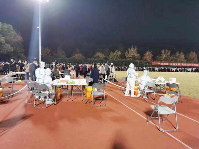 全杭州都在找的“天使大白”找到了！但他不是一个人……