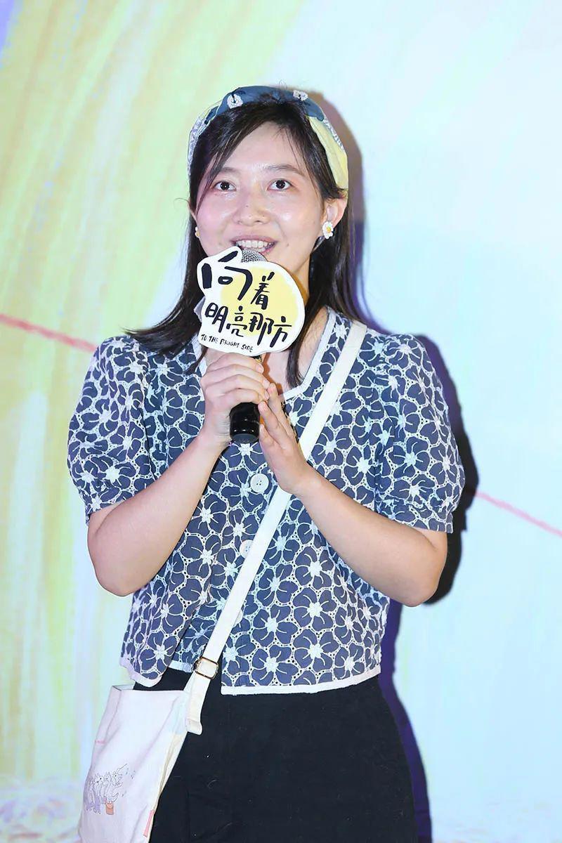 被催公映的《向着明亮那方》，“惊喜”的不止“超前”观影