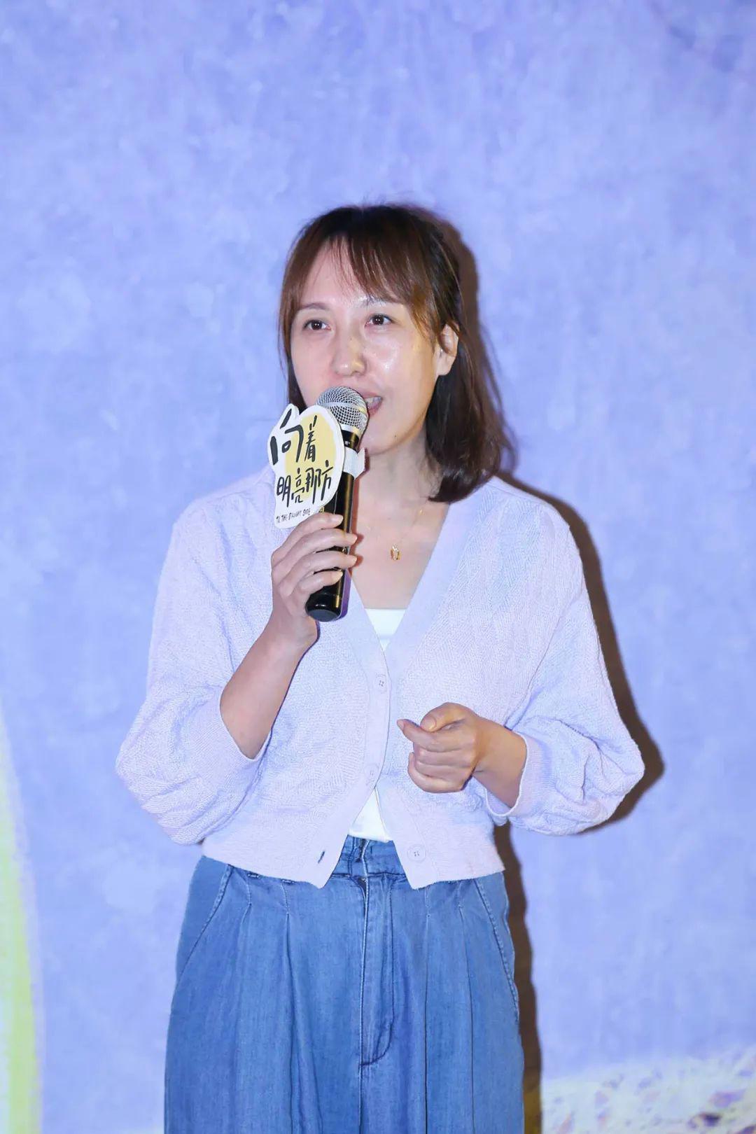 被催公映的《向着明亮那方》，“惊喜”的不止“超前”观影